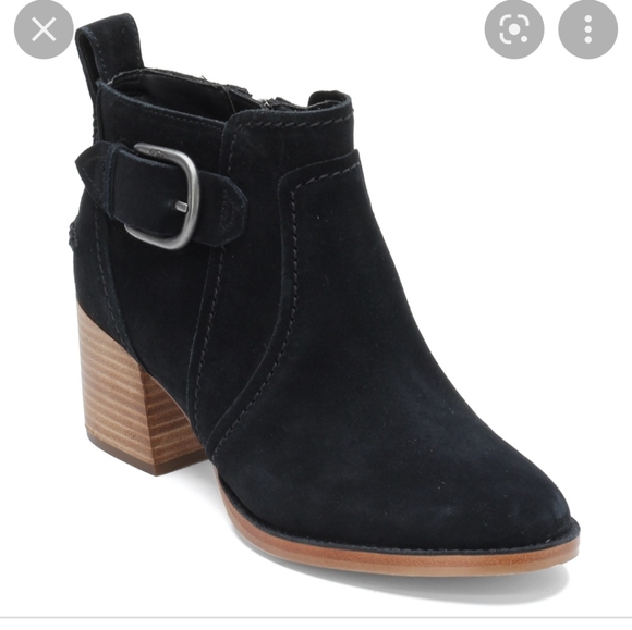 UGG Shoes - Ugg womens size 8.5 black suede Leahy ankle booties leather comfy